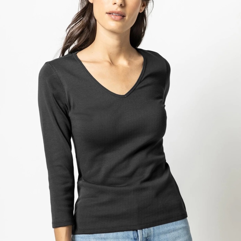 LILLAP 3/4 sleeve v-neck